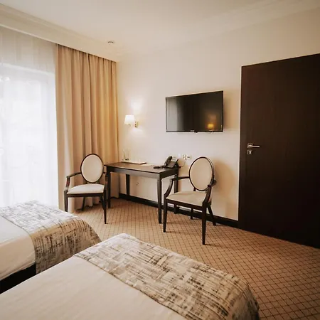 Hotel Toscania Wloszakowice