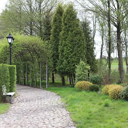 Toscania Готель